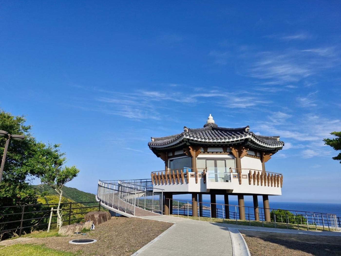 Midori Guesthouse&Hostel Tsushima  Exterior photo